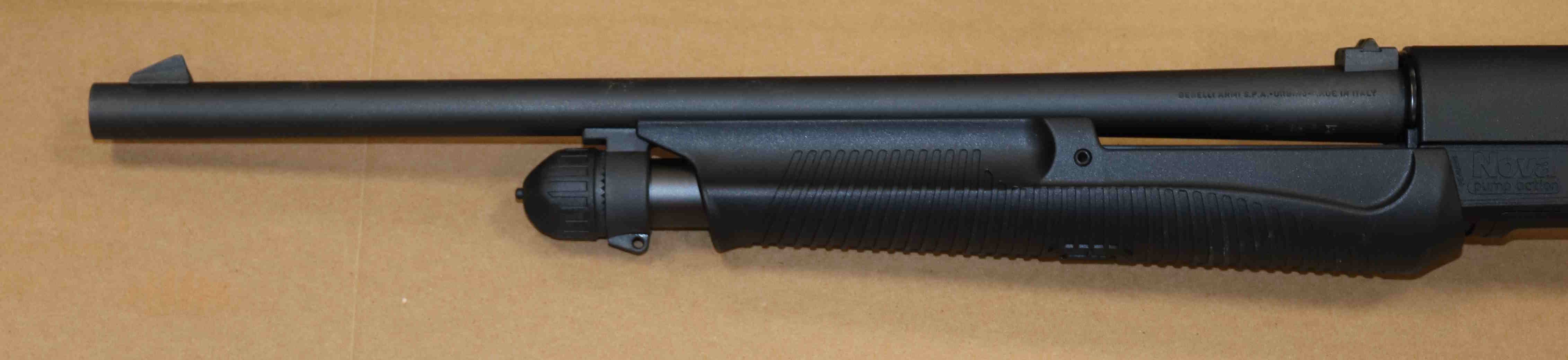Fucile a Pompa Benelli Modello Nova Calibro 12 Nuovo