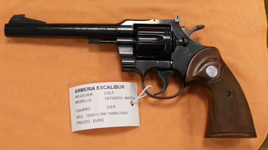 Revolver Colt Modello Officer's Match Calibro 22LR Sportivo