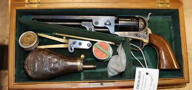 Revolver Replica Avancarica Uberti Modello Navy Calibro 36 Sportivo