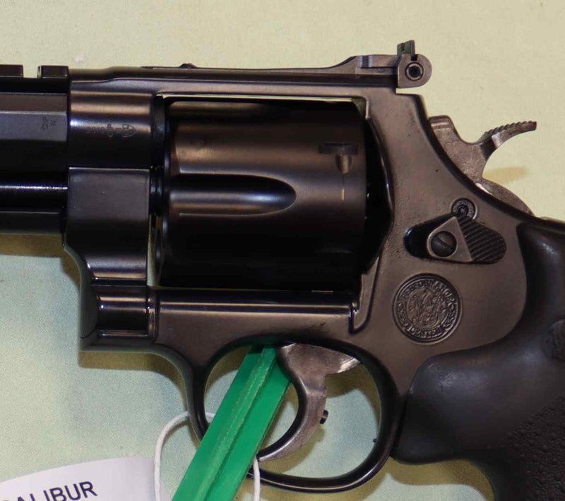 Revolver Smith & Wesson Modello 629 Stealth Hunter Calibro 44 Magnum