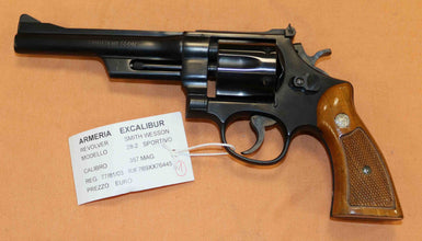 Revolver Smith & Wesson Modello 28-2 Calibro 357MG Sportivo