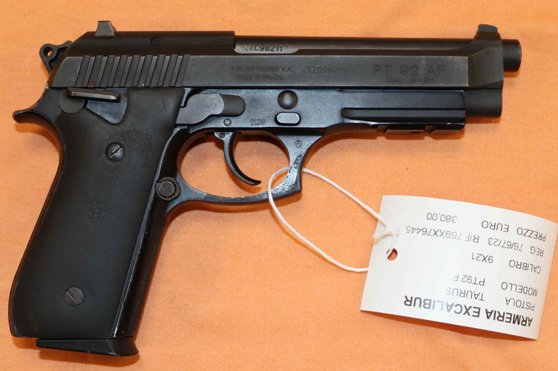 Pistola Taurus Modello PT92AF Calibro 9x21
