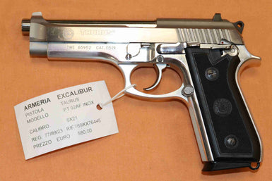 Pistola Taurus Modello PT92AF Inox Calibro 9X21