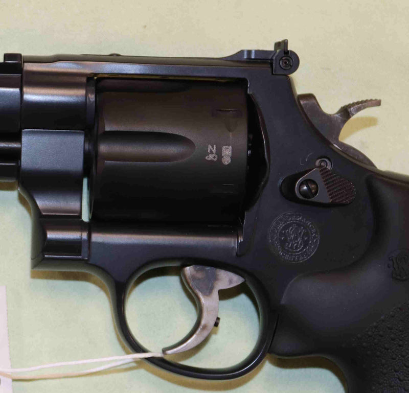 Revolver Smith & Wesson Modello 629 Stealth Hunter Calibro 44 MG Sportivo