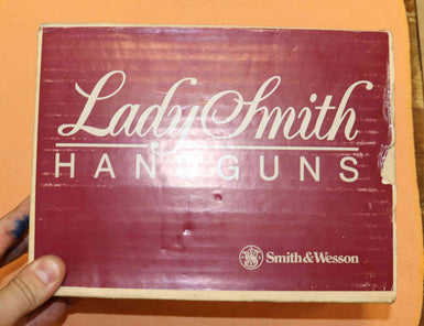 Revolver Smith & Wesson Modello 36 Lady Smith Calibro 38 SP