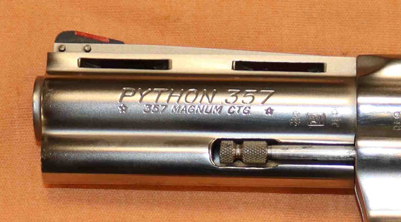 Revolver Colt Modello Python Inox Calibro 357 MG Sportivo