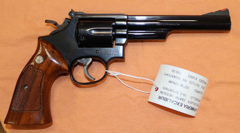 Revolver Smith & Wesson Modello 19-5 Calibro 357MG Sportivo