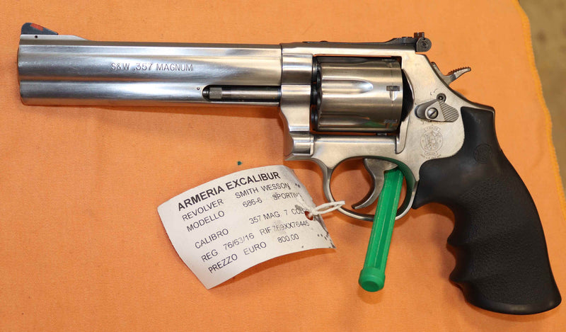 Revolver Smith & Wesson Modello 686-6 7 Colpi Calibro 357MG Sportivo