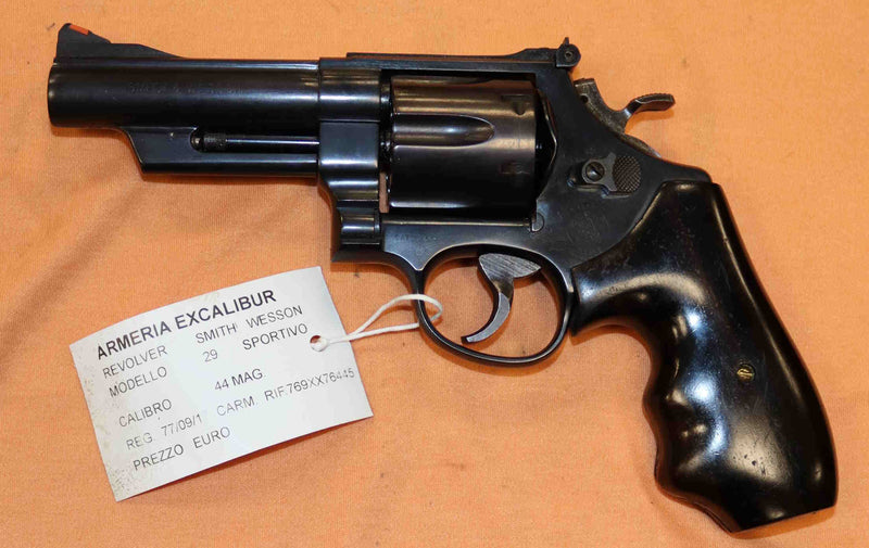 Revolver Smith & Wesson Modello 29 Calibro 44MG Sportivo