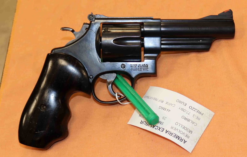 Revolver Smith & Wesson Modello 29 Calibro 44MG Sportivo