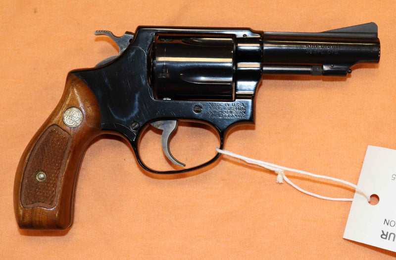 Revolver Smith & Wesson Modello 37 Calibro 38 SP