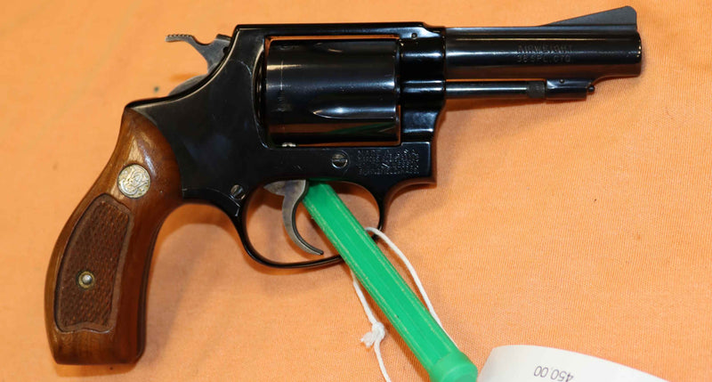 Revolver Smith & Wesson Modello 37 Calibro 38 SP