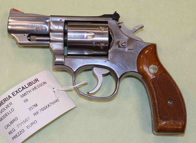 Revolver Smith & Wesson Modello 66 Calibro 357MG