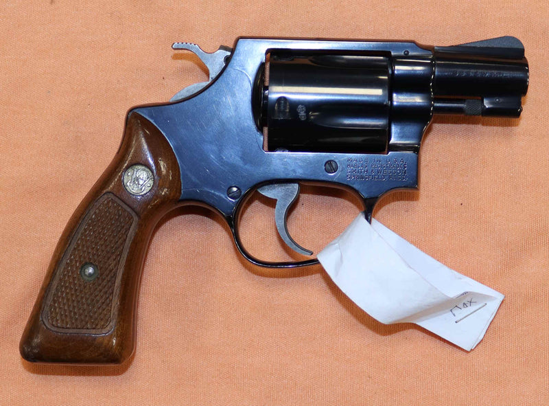 Revolver Smith & Wesson Modello 36 Square But Calibro 38 SP
