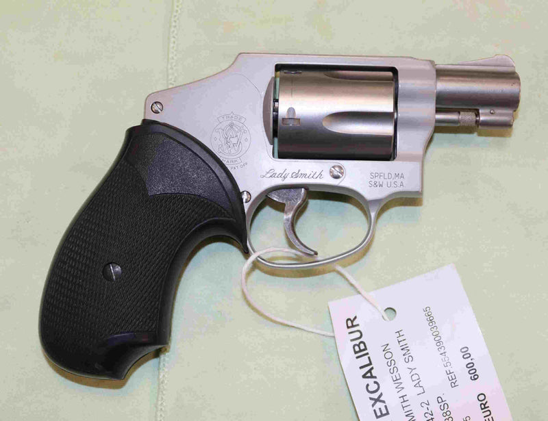 Revolver Smith & Wesson Modello 342 Airlite Calibro 38 SP