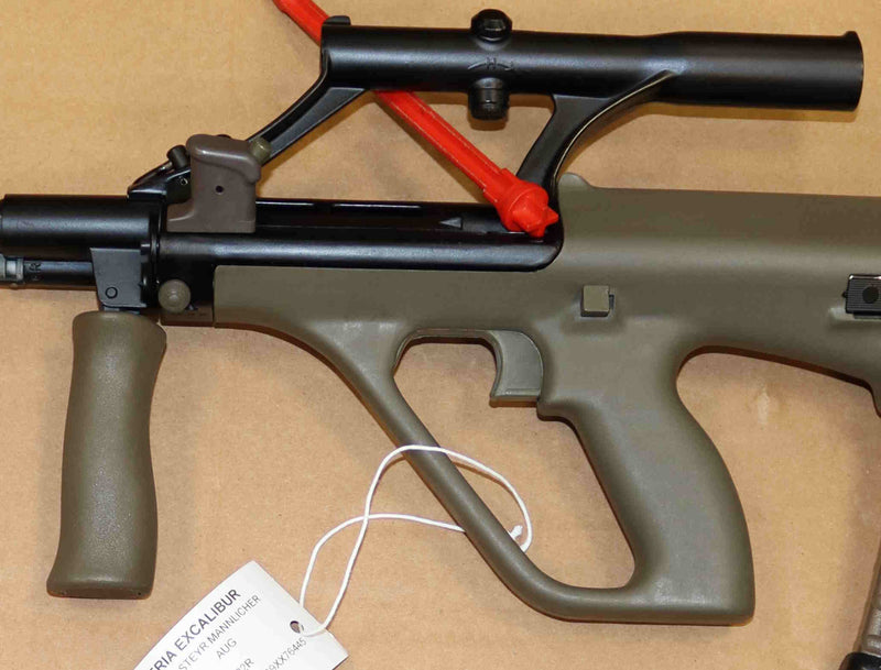 Carabina Steyr Modello Aug Calibro 222R con Ottica