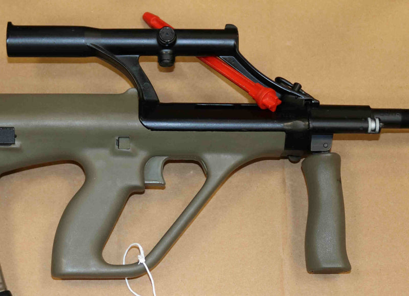 Carabina Steyr Modello Aug Calibro 222R con Ottica