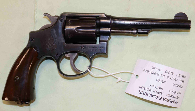 Revolver Smith & Wesson  Modello Victory Calibro 38/200