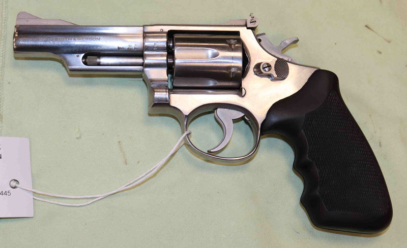 Revolver Smith & Wesson Modello 66 Calibro 357MG Sportivo
