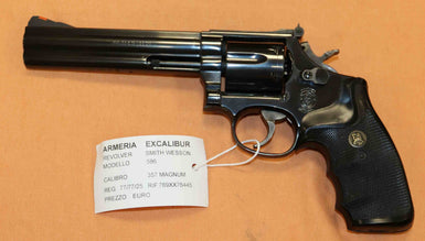 Revolver Smith & Wesson Modello 586 Calibro 357MG
