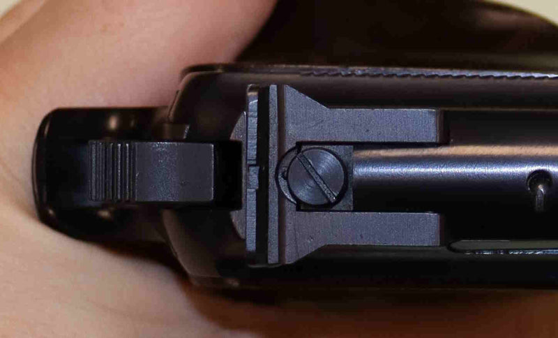 Pistola Beretta Modello 1952 Tacca Micrometrica Calibro 7.65 Para